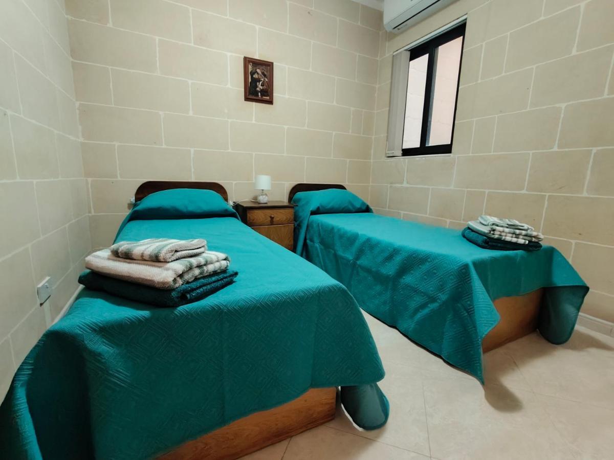 Seaview Apartment Zebbug  ภายนอก รูปภาพ